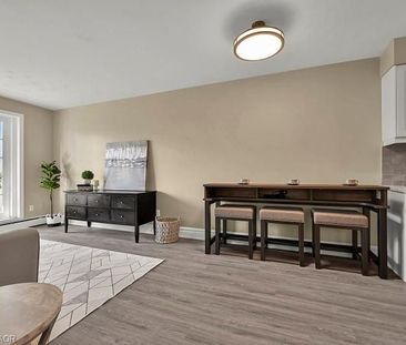 For Lease - 101 Queen Street Unit# 405, Hamilton, Ontario - Photo 5