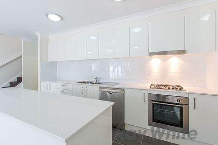 Modern, Contemporary, Low Maintenance - Photo 4