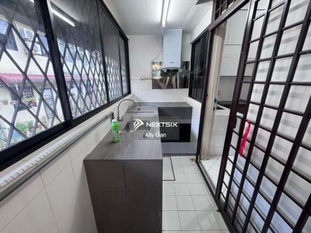 taman Perling 1.5 storey terrace - Photo 4