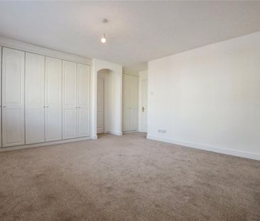 5 bedroom detached house to rent - Photo 4
