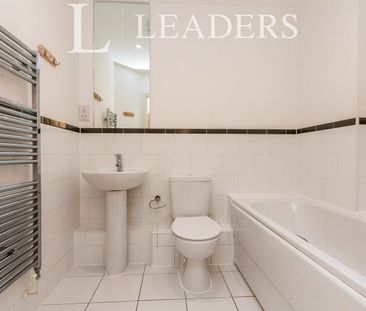 2 bedroom apartment to rent Goldsworth Road, Woking, GU21 - Photo 3