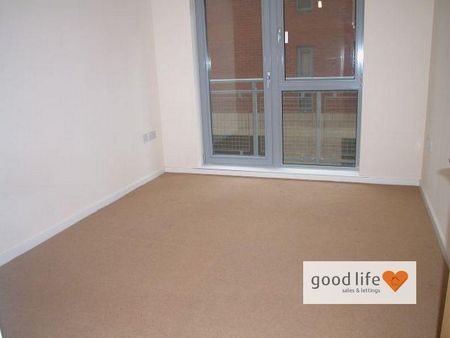 2 bedroom flat to rent - Photo 3