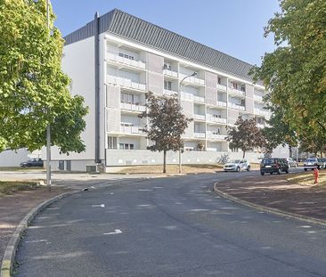 Appartement SABLE SUR SARTHE T3 - Photo 4