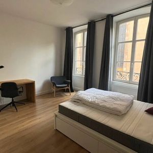A LOUER - STUDIO MEUBLE 25 m2 - STRASBOURG PETITE FRANCE - Photo 2