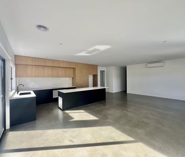 Custom Home in Austin Estate - Photo 3