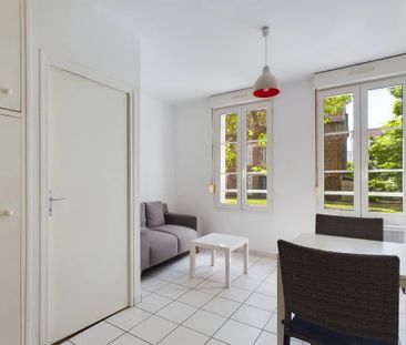 Proche centre ville de Sainte Savine, gare et voie verte - Photo 2