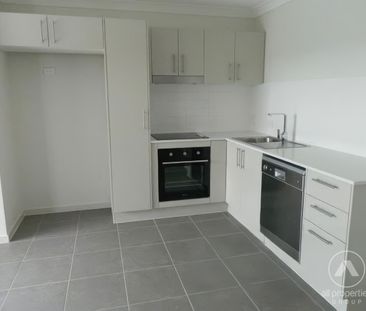 Modern, Low-Maintenance Living in a Convenient Marsden Location - Photo 2