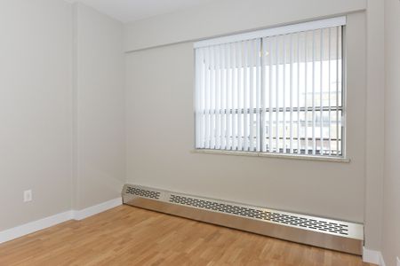 190 Jameson Avenue - Photo 2