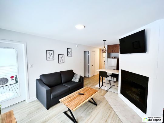 3159, Principale Ouest, Magog à louer - Photo 1