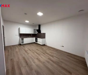 Pronájem bytu 2kk centrum Lanškrouna - parking - Fotografie 3