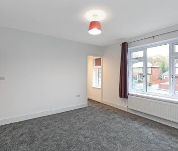 4 bedroom semi-detached house to rent - Photo 2