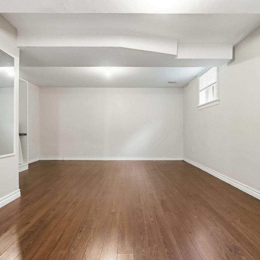 For Lease - 660 St Laurent Boulevard, Overbrook - Castleheights and Area, Ontario - Photo 1