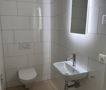 Exklusive 2.5-Zimmerwohnung im Erdgeschoss - modern & komfortabel - Photo 4