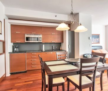 Condo for rent, Montréal (Ville-Marie) - Photo 1