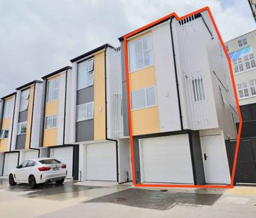 Stylish 3-Bedroom Home Grey Lynn - Photo 2