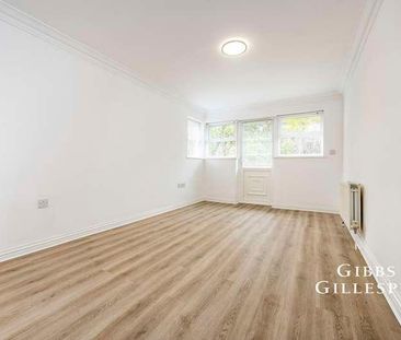 Stirling Avenue, Pinner, HA5 - Photo 4