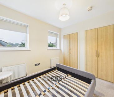 3 bedroom apartment to rent - Photo 4