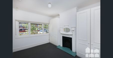 Charming Victorian Home in the Heart of Seddon! - Photo 3