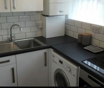 2 Bed Flat, Birch Court, E10 - Photo 5