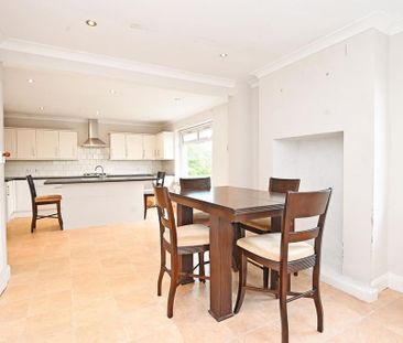 4 bedroom detached house to rent - Photo 4
