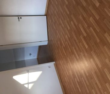 Ronneburg, Charmante Dachgeschosswohnung: Zentral und komfortabel (... - Photo 1
