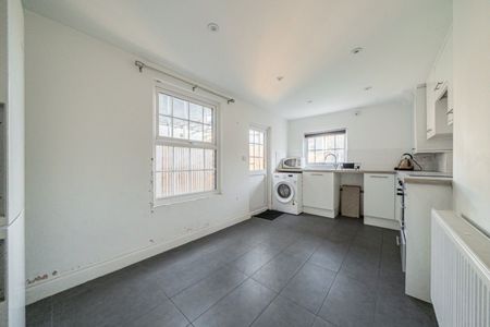 Woolwich Road, London, SE10 - Photo 4