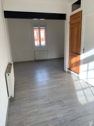 Maison de ville jumelée des 2 côtés avec jardin - Photo 1