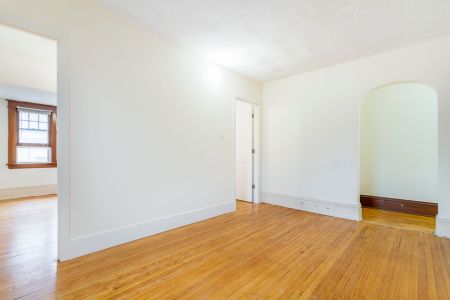 For Lease - 180 Queens Drive Unit# 2A, Toronto, Ontario - Photo 3