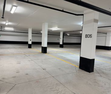 For Lease - 3250 Carding Mill Trail Unit# 521, Oakville, Ontario - Photo 6