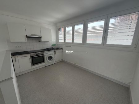 Location Appartement 3 pièces 62m² LILLE 59000 - Photo 3