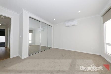 West Footscray - Photo 2