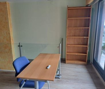 Loft de alquiler en Avenida Artesanos, Zona Industrial - Photo 2