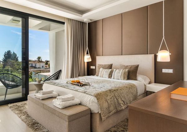 4 bedroom luxury Villa for rent in El Paraíso, Andalusia