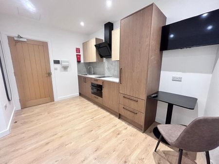 Studio to rent - Photo 2