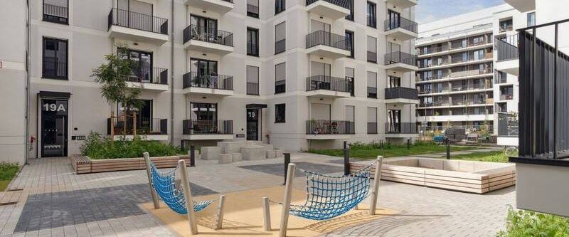 Stilvolles Wohnen am Ring: Erstbezug in großzügiger 3-Zimmer-Wohnung mit Einbauküche - Foto 1