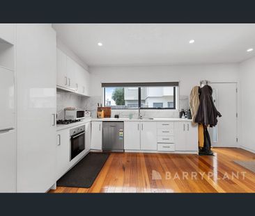 5/6 Bosquet Street, Maidstone, Vic 3012 - Photo 3