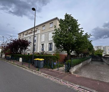 Appartement Rueil Malmaison 1 pièce(s) 28.38 m2 - Photo 1