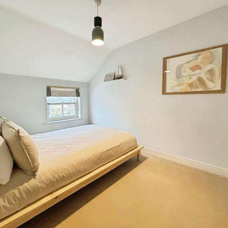 3 bedroom end of terrace house to rent - Photo 1