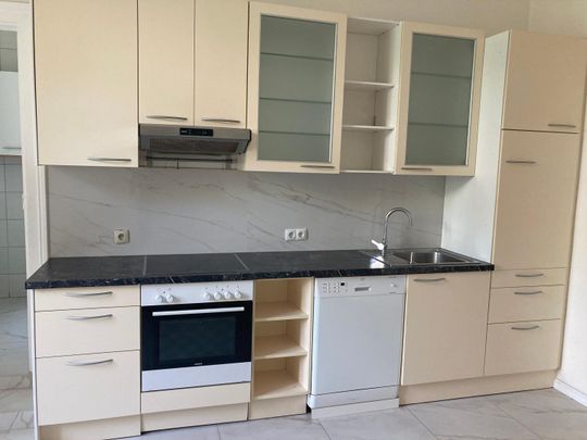 Klassische Altbauwohnung in Zentrum von Graz - Photo 1