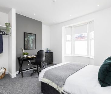 6 bedroom terraced house to rent - Photo 4