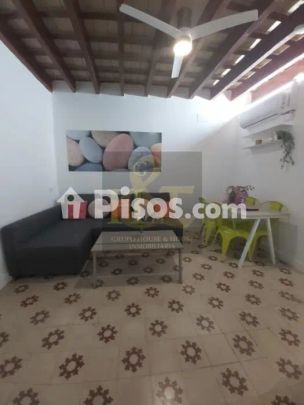 Piso en alquiler en Calle Santa Ana - Foto 1