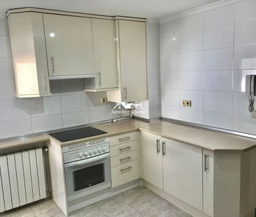 Piso de alquiler en Calle Juan Van-halen, 4, Casco Antiguo - Photo 5