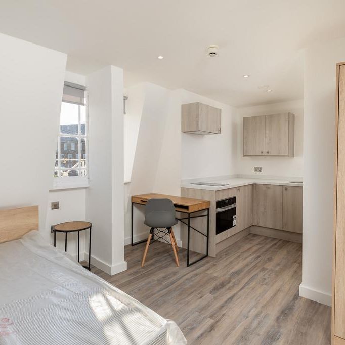 Studio to rent - Photo 2