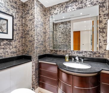 Exceptional four-bedroom townhouse in Knightsbridge - Photo 5