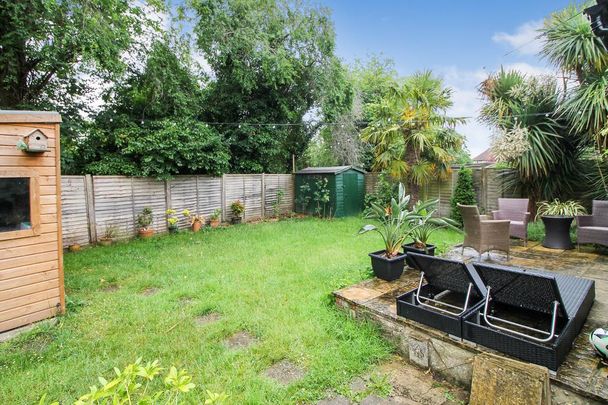 3 bedroom semi-detached house to rent - Photo 1