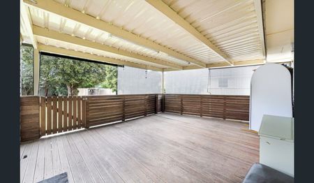 Family Home in a Convenient Location - Photo 3