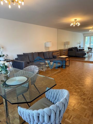 Spacious 4.5 p on the 4th floor for rent at la Gradelle - Photo 2