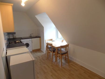 2 Bed Flat, Thicket Road, SE20 - Photo 4