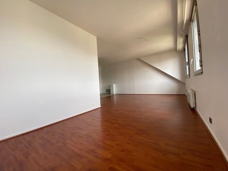 Location Appartement 2 pièces 50m² ORLEANS 45000 - Photo 2
