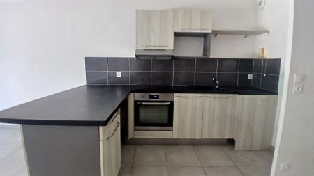 Location Maison 4 pièces 78m² FROUZINS 31270 - Photo 2